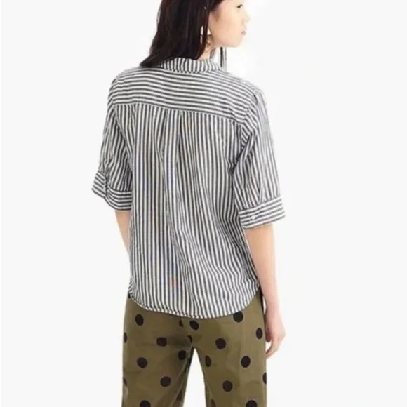 J. Crew short sleeve button up shirt in stripe. Grey and white XS - Picture 3 of 11